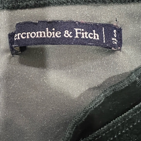 Abercrombie & Fitch Deep Green Velvet Cropped Cami - Picture 3 of 3